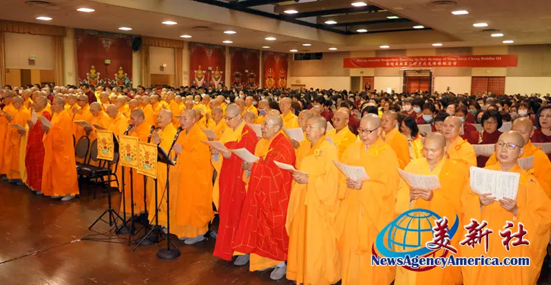 【新闻资讯】2025年《南 无 第 三 世 多 杰 羌 佛 经 藏 总 集》新卷隆重发行 全球佛教徒蒞美，共沐佛恩迎经藏-图片9