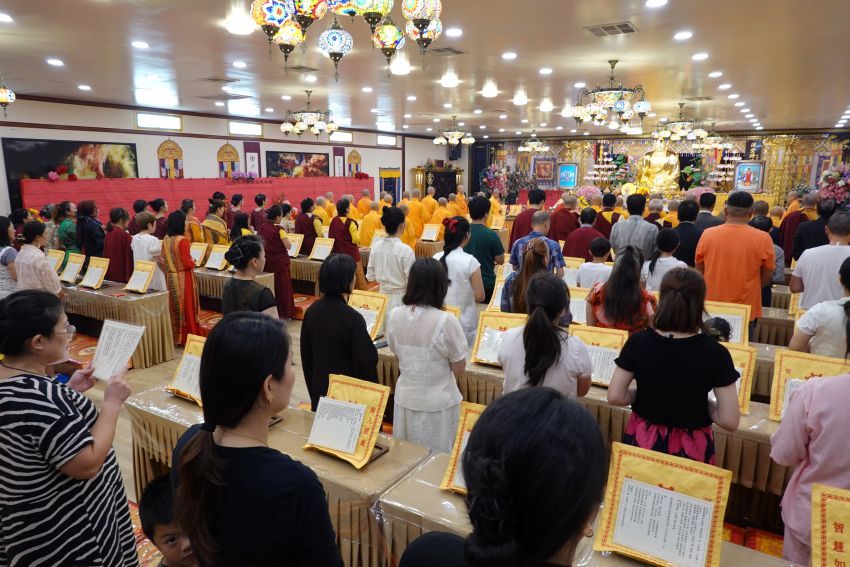 慈善寺舉行盂蘭盆法會  東西方信眾共同實踐慈悲與報恩-图片3